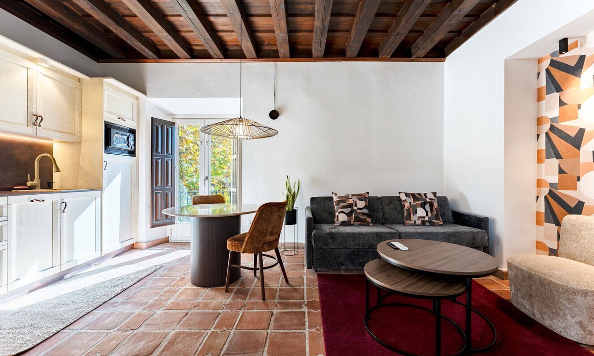 Albaicin Apartment | The Water Thief - Deluxe Apartment