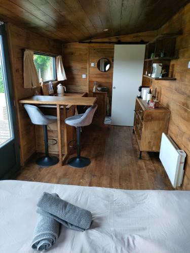 Dombasle-devant-Darney Ski Chalet | Tiny escapade