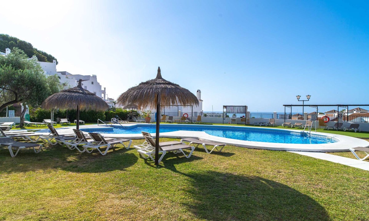 Nerja Ski Chalet | Tropicana 6C by Casasol