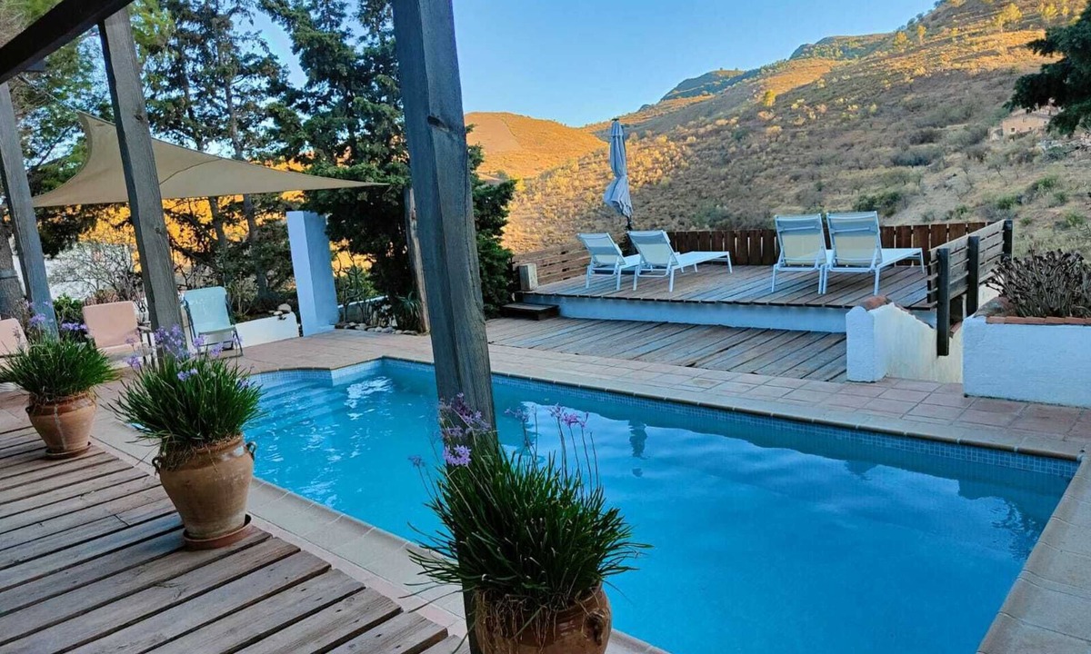Gualchos Cottage | Typical Andalusian farmhouse surrounded by mountains and 8 km from the sea