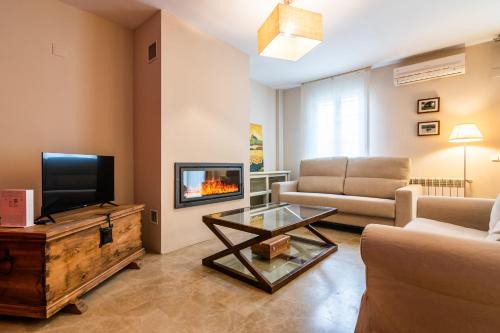 Armilla Apartment | Unika Homes Santiago Grisolia House
