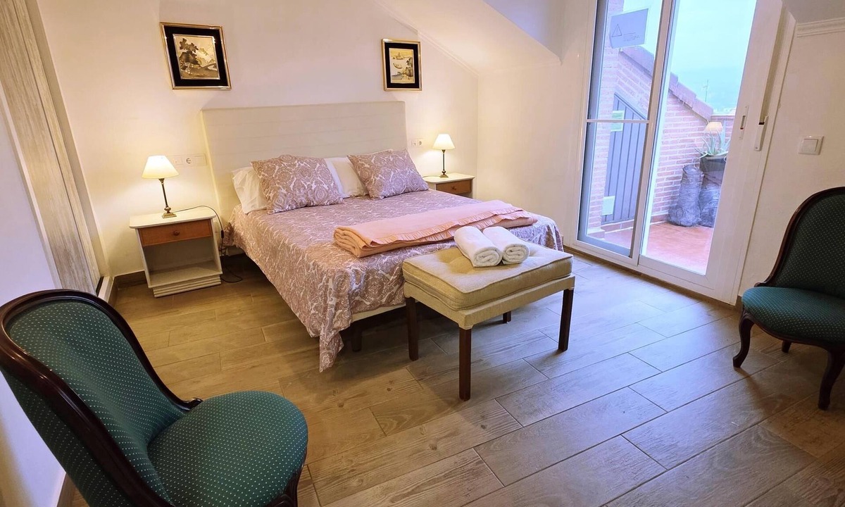 La Adrada Apartment | V5 Casa Castillo VUT 2ª floor by Naturadrada