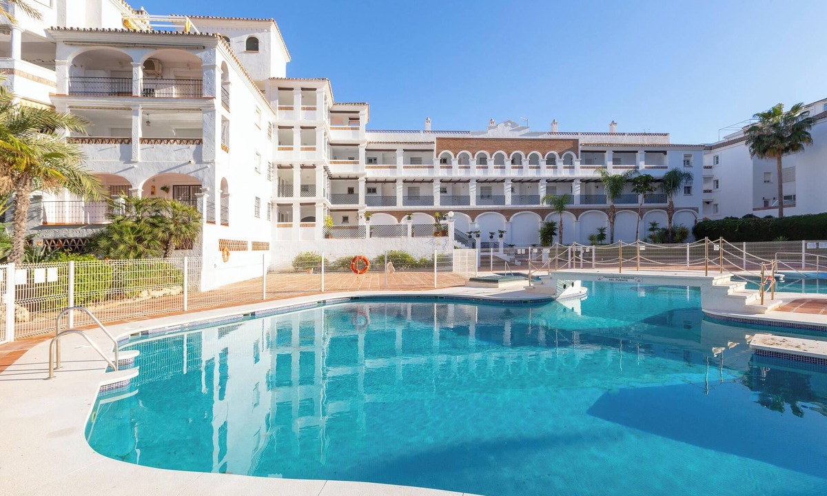 Benalmadena Costa Apartment | Vacation Apartment "Benalmar Playa" with Pool, Wi-Fi, Garden & Terrace