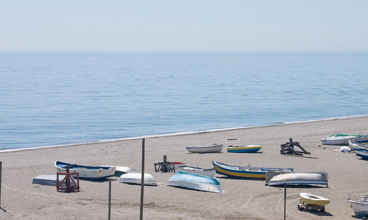 Puerto de la Duquesa Apartment | Viñedos del Mar apt J1