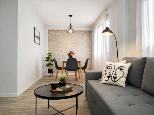 La Victoria Apartment | Victoria Flat F&M Modern and Comfortable Near City Center