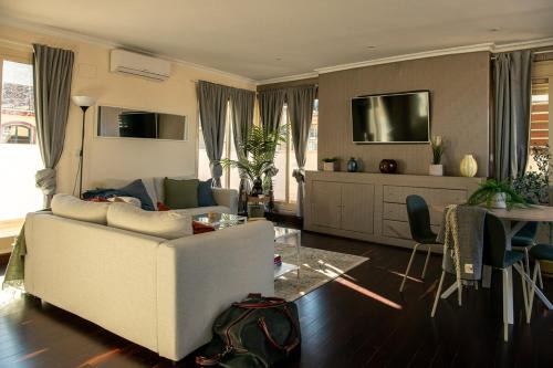 La Victoria Apartment | Victoria Serenity Penthouse