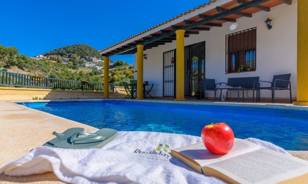 Carratraca Villa | Villa 4 Vientos Carratraca by Ruralidays