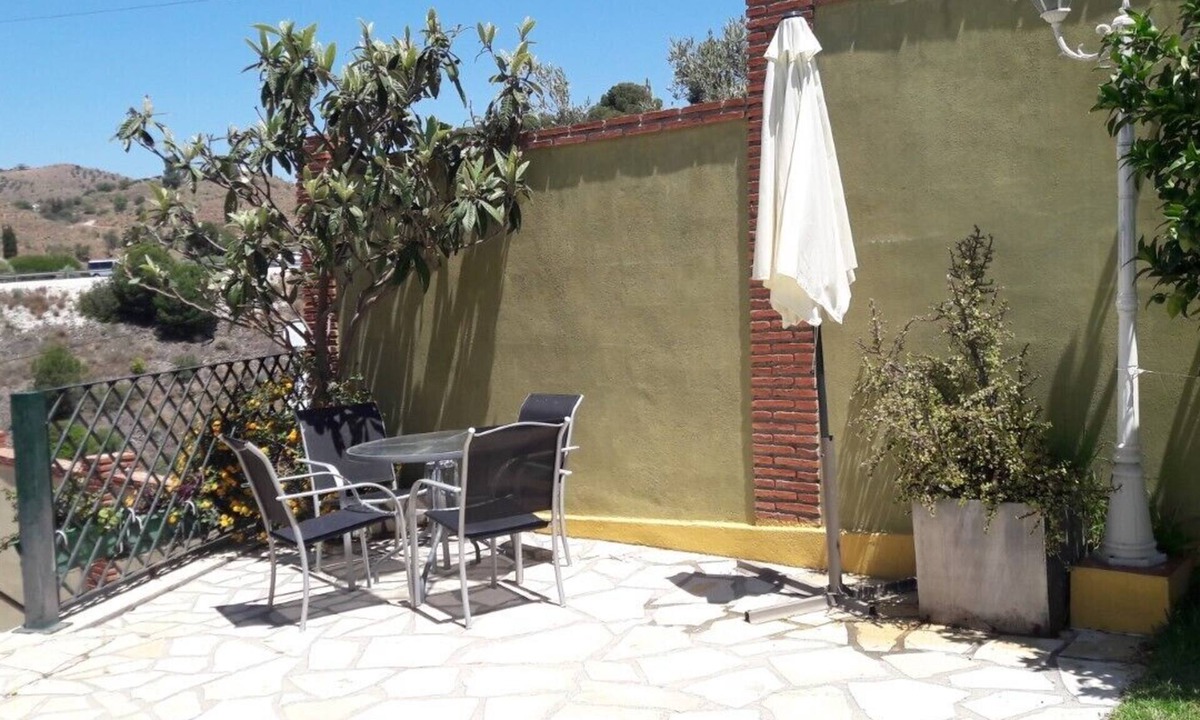 Velez-Malaga Villa | Villa 5 bedrooms near beach with private heated pool