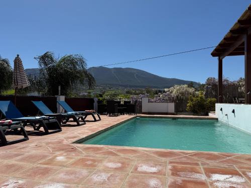 Alhaurin el Grande Villa | Villa Ana, privada para 6 personas con piscina y vistas a la sierra de Mijas