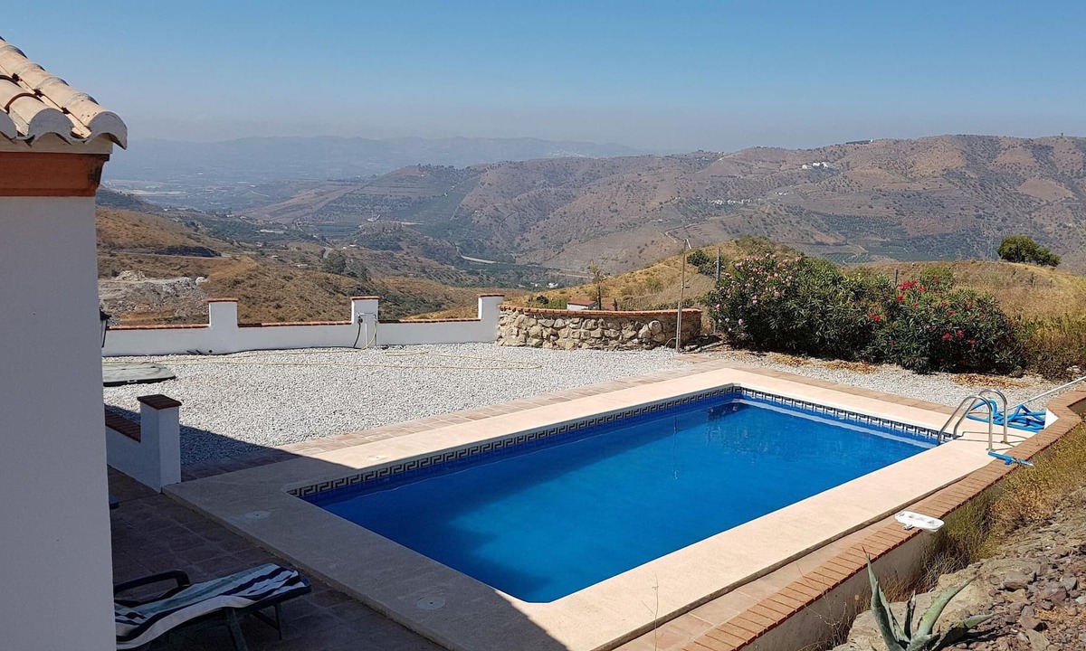 Canillas de Aceituno Villa | Villa 'Casa Austic' with Sea View, Pool & Wi-Fi
