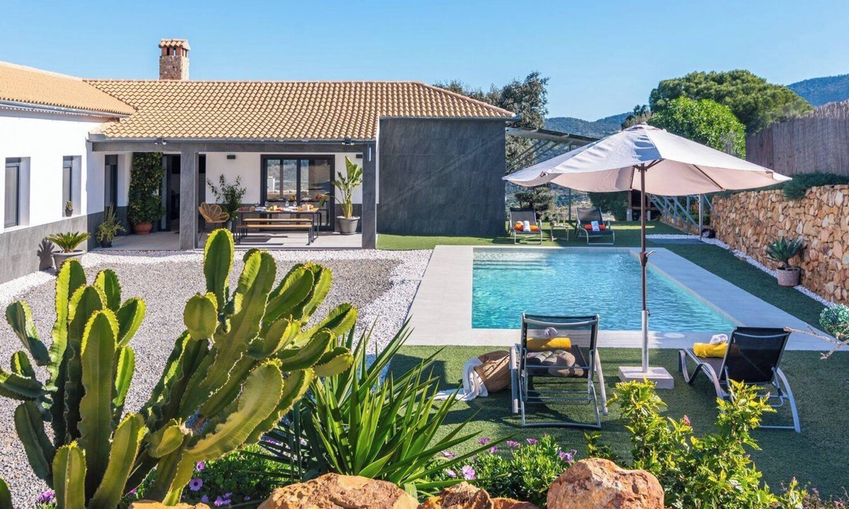 El Gastor Villa | Villa Isabel El Gastor by Ruralidays