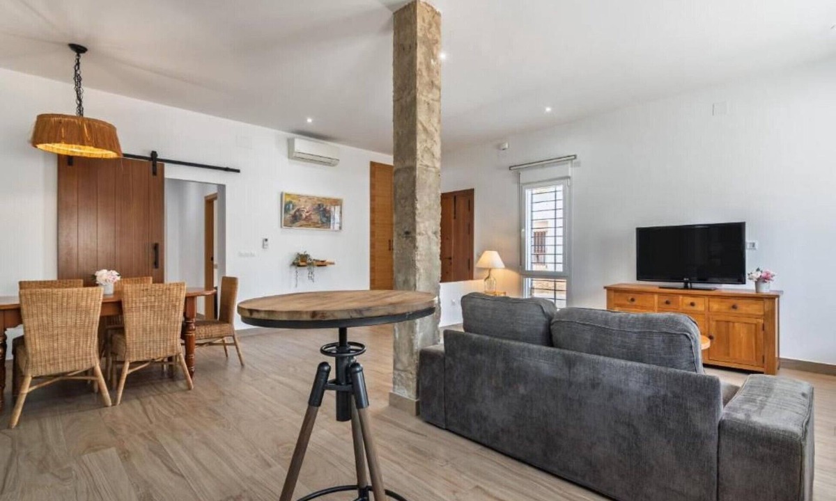 Punta del Moral House | Villa Isla del Moral with Private Terrace, Wi-Fi & Air Conditioning in Isla del Moral