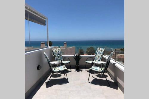 Isla Plana House | Villa Isla Plana - right by the sea