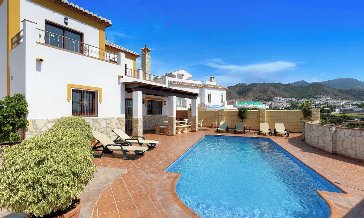 Nerja Villa | Villa Jara - Three Bedroom Villa, Sleeps 6