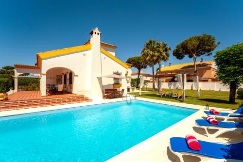 Isla Cristina Villa | Villa La Caleta - Private Pool and Garden