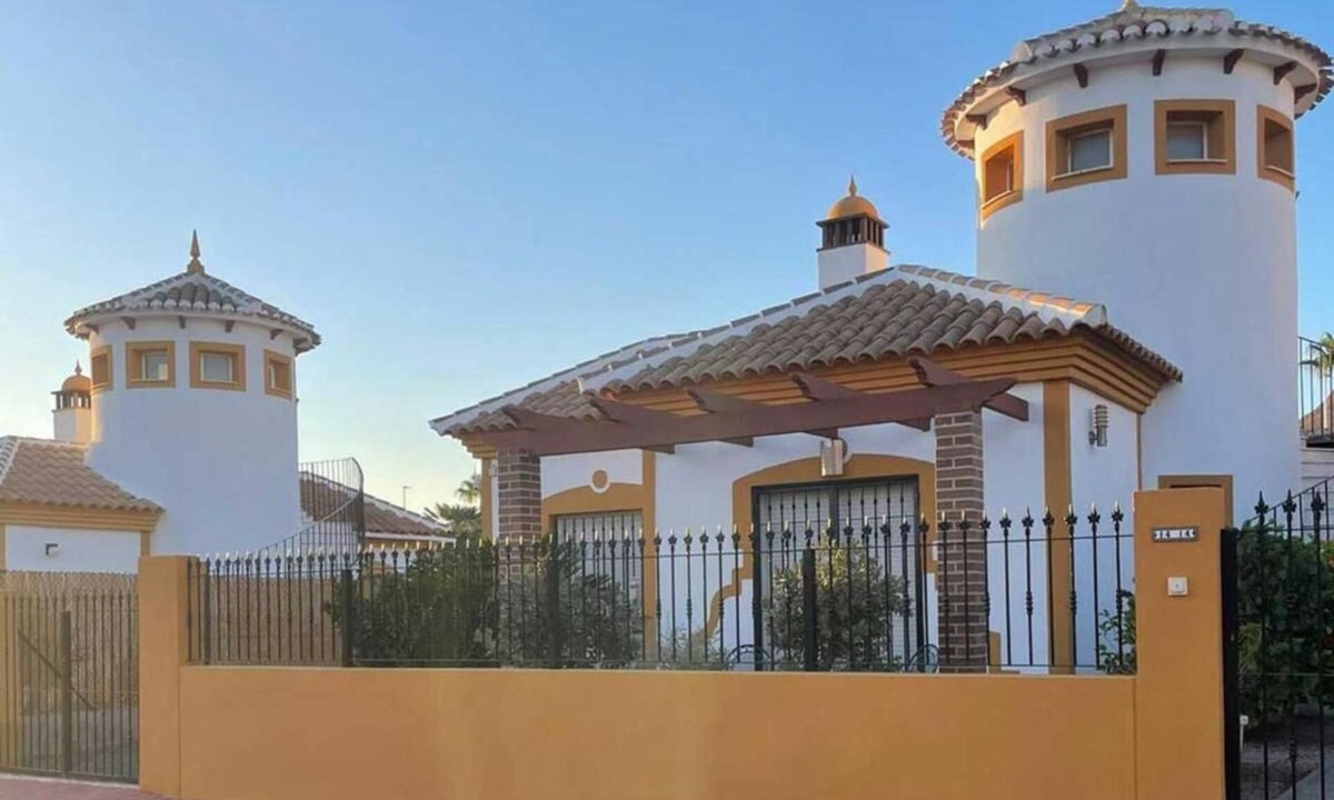 Mazarron Villa | Villa Marysol at the Country Club. Home away from home! Pet friendly.