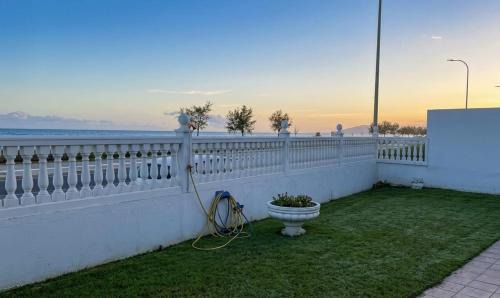 Benajarafe House | Villa Natalia frente al mar,