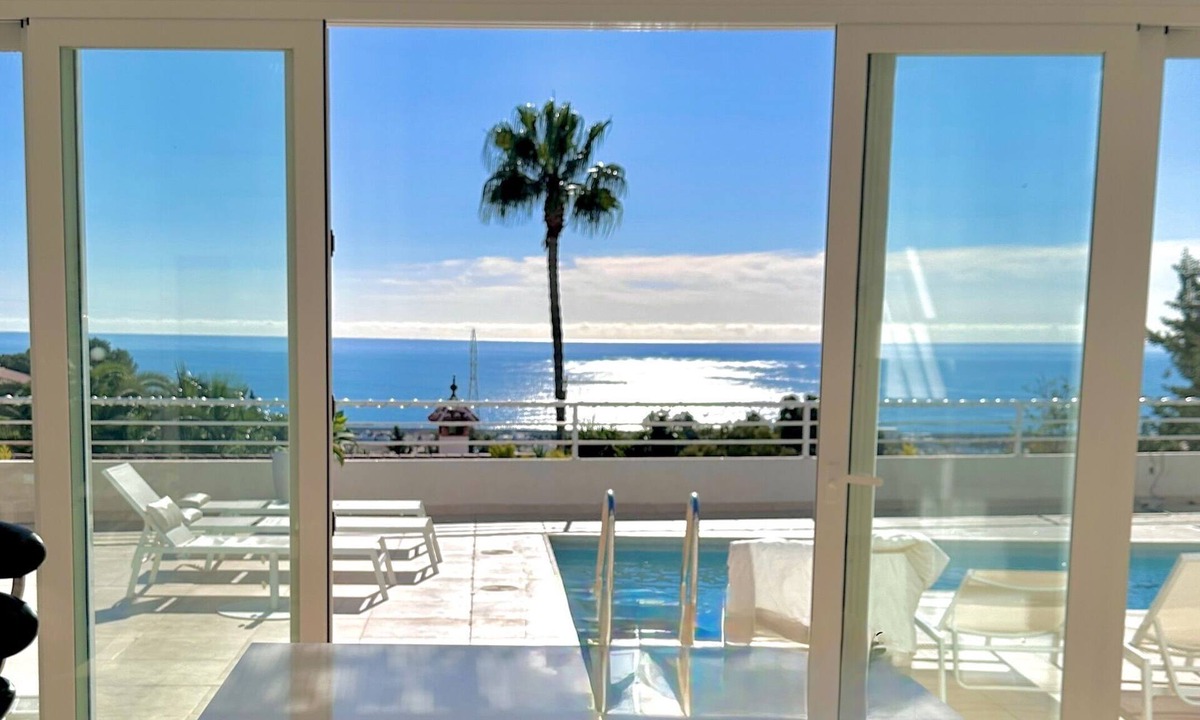 Caleta de Velez Villa | Villa Palmeras - Modern luxury with breathtaking sea view