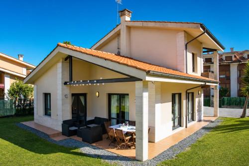 La Portilla Villa | Villa Playa de Barro con jardín - Llanes