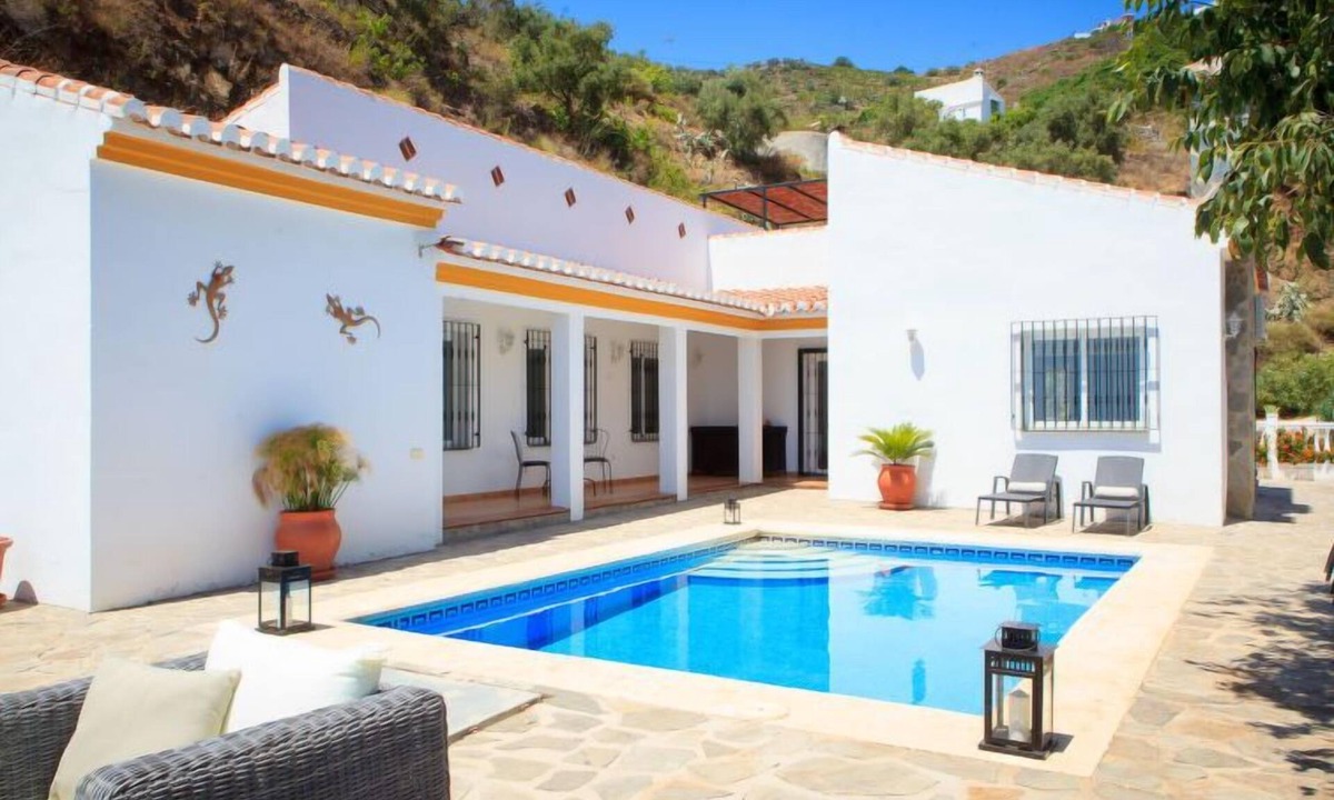 Torrox House | Villa Rosa Blanca by Interhome