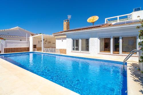 Nerja Villa | Villa Sevilla Casasol