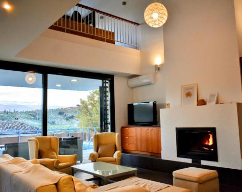 Huetor Santillan Villa | Villa Sierra, pool & BBQ