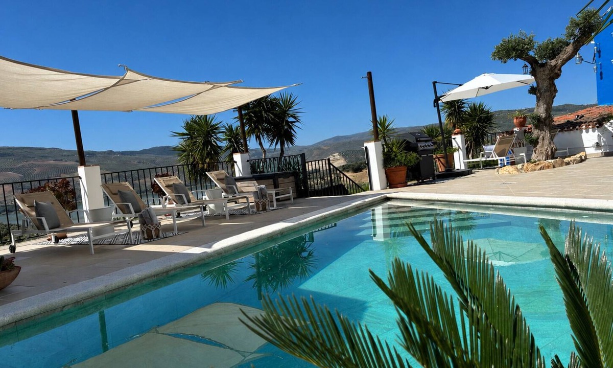 Iznajar House | Villa with Pool, Jacuzzi & Lake View