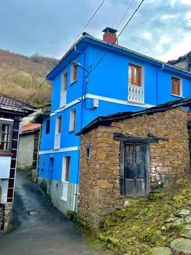 Mieres House | VilladeCelis