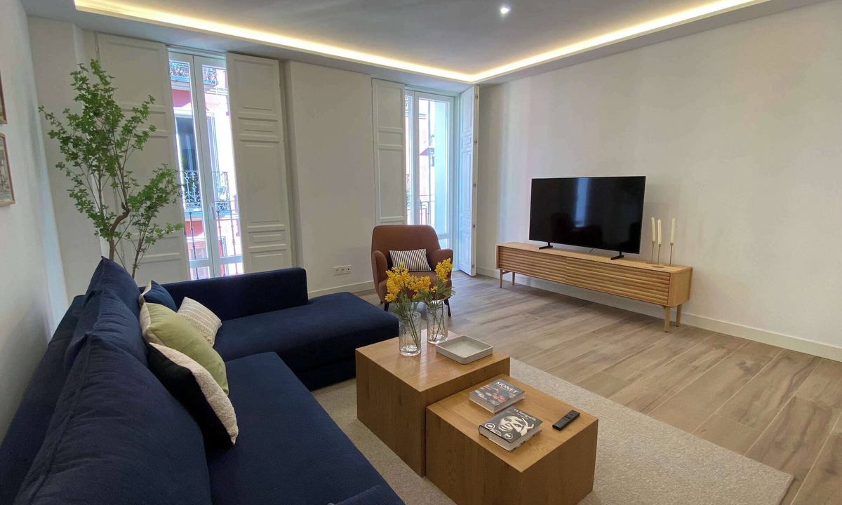 Malasana Apartment | w* | Amazing 2BR with Terrace in Chueca