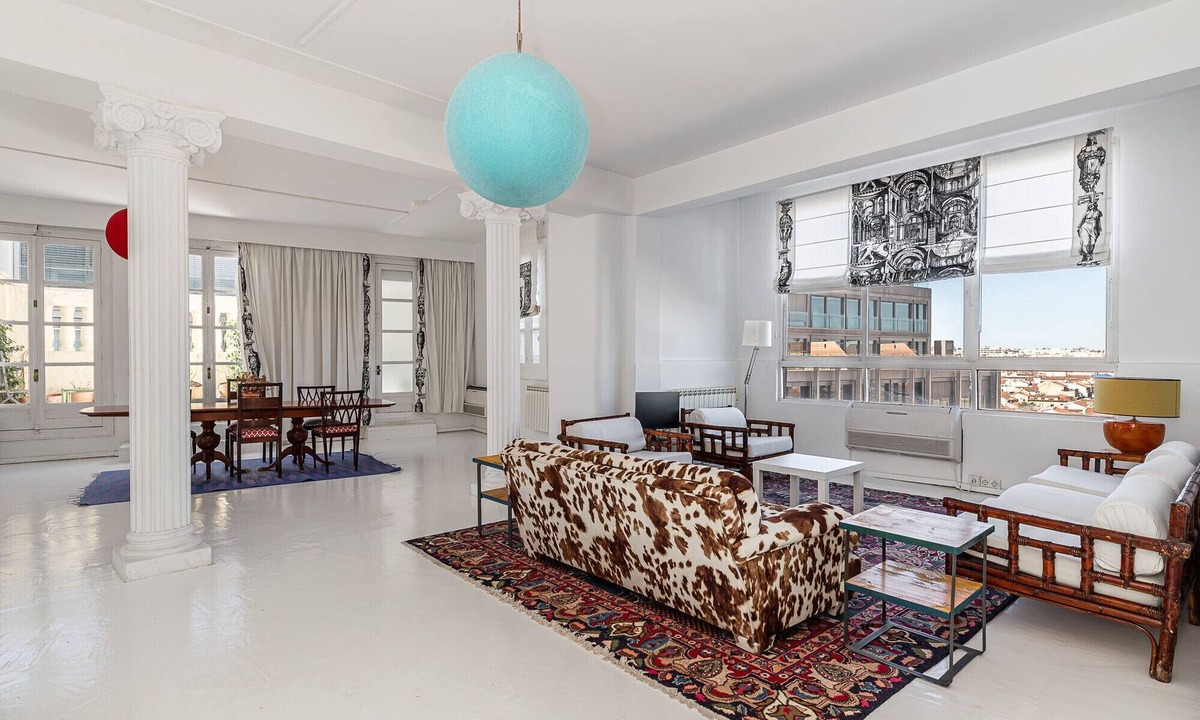 Sol Apartment | Waou Gran Via VIII - Short Term Rental
