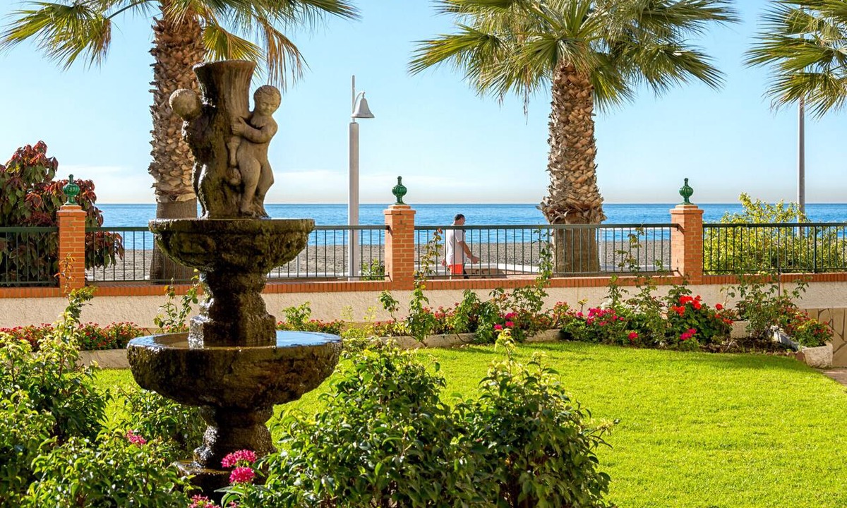 La Cala del Moral Apartment | WintowinRentals La Posada del Mar 1st Line Beach.