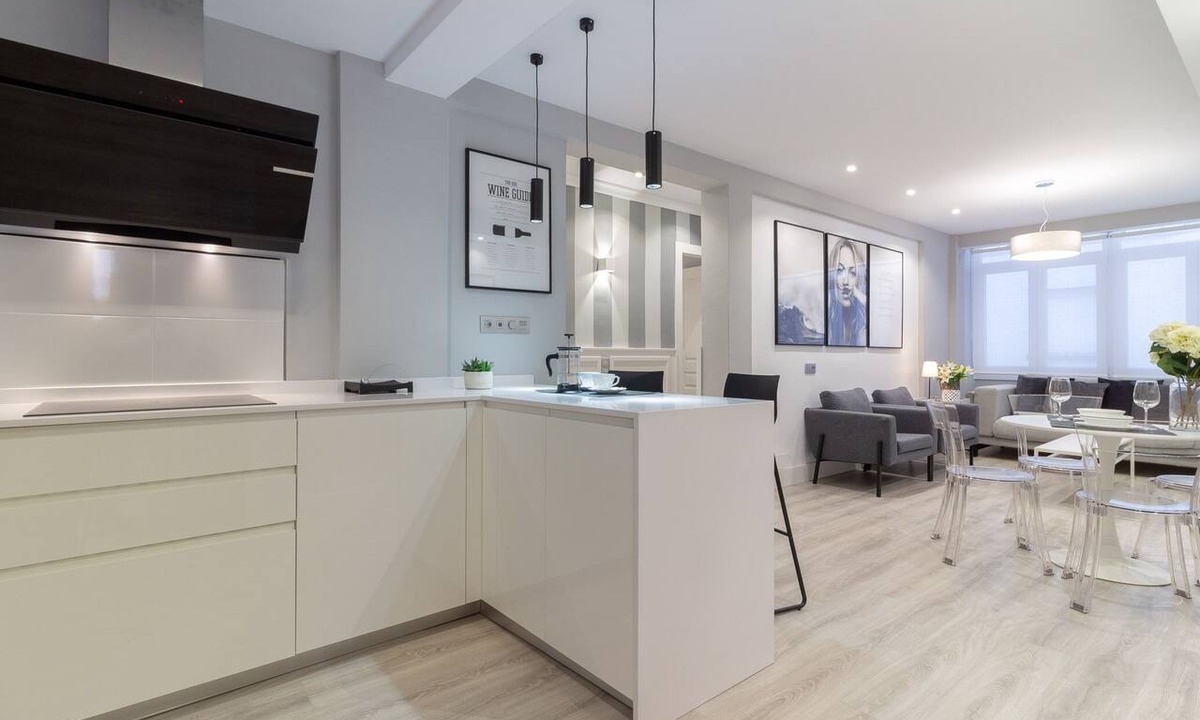 Ensanche Centro Apartment | XPCE SOHO MALAGA REFURBISHED APARTMENT IN TRENDY NEIGHBORHOOD