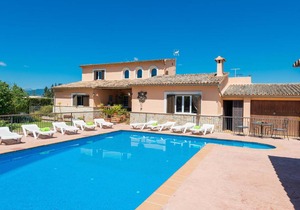 250 m² Villa ∙ 4 bedrooms ∙ 8 guests in Marratxí