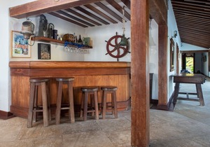 Beautiful house with five suites facing Ferradura beach in Búzios