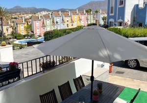 Casa Mira Casares Costa