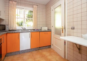 Gorgeous apartment in Calahonda with WiFi