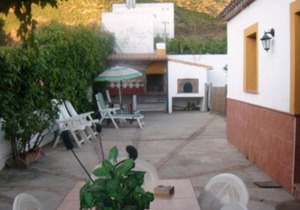 House - 4 Bedrooms with Pool and WiFi - 108797