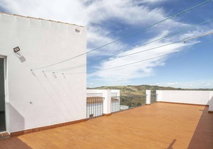 Lovely Holiday Home in Villanueva de San Juan