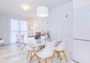 Spacious and modern Apartment with free parking in the heart of Granada 7