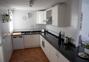 Walk to Beach Marina & Restaurants – Authentic Spanish Town Apartment
