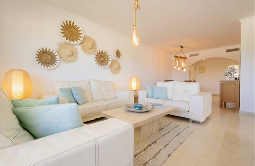Elviria Apartment | 198 m² Apartment ∙ 3 bedrooms ∙ 6 guests