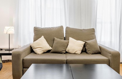 Lista Apartment | Ático con patio privado en el Barrio de Salamanca