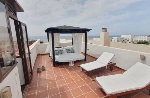 Torre de Benagalbon Apartment | Ático con vistas al mar