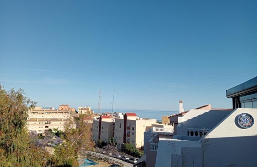La Cala del Moral Apartment | ÁTICO RESIDENCIAL MARIANA parking privado y piscina