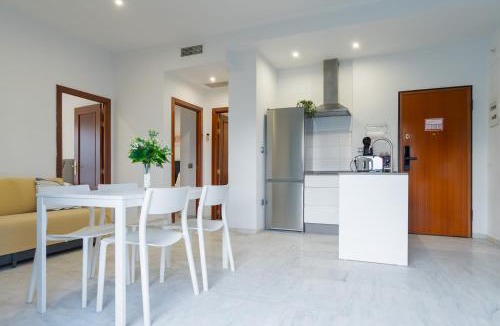 Bormujos Apartment | Áticos Lux Sevilla Piscina Parking