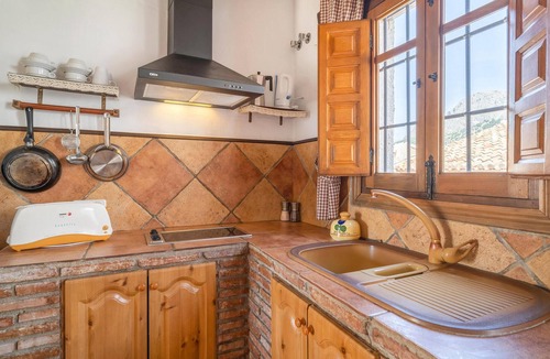 Alfarnatejo Apartment | 1 bedroom cozy apartment in Mondron