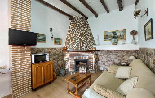 Benalauria House | 1 Bedroom Cozy Home In Benalaureia