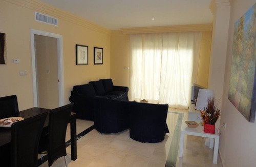 Marbella Apartment | 100 m² Apartment ∙ 3 bedrooms ∙ 6 guests