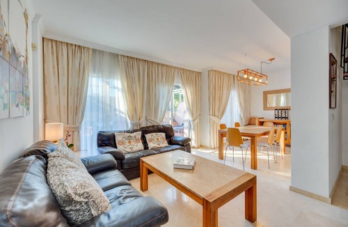 Marbella House | 100 m² House ∙ 2 bedrooms ∙ 4 guests