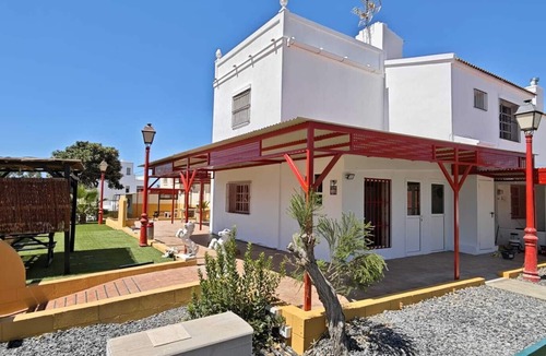 Lepe Villa | 1000 M2 GARDEN HOUSE WITH PRIVATE POOL LA ANTILLA